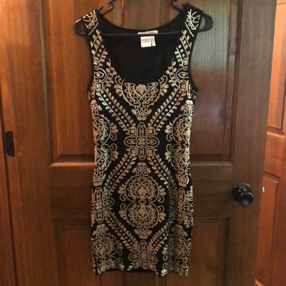 Matte gold sequin dress 🤩